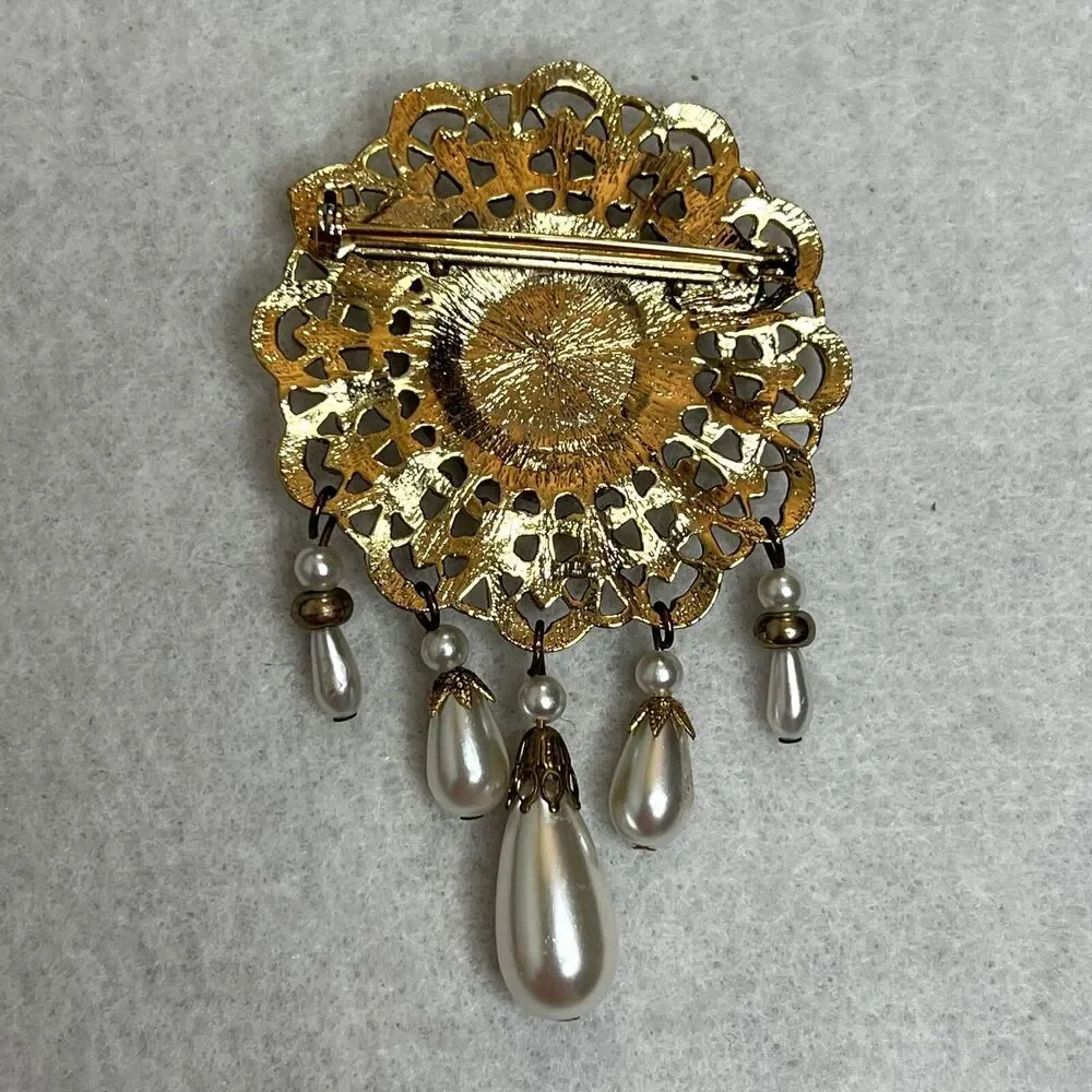 Vintage Gold Round Hanging Pearl Brooch Pin